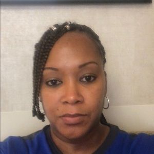 Meet your Posher, Dina